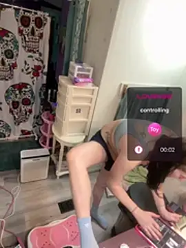 lolabunny9 élő XXX-chatje