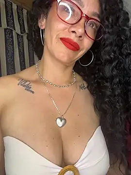 دردشة JULYSEX1 الجنسية المباشرة