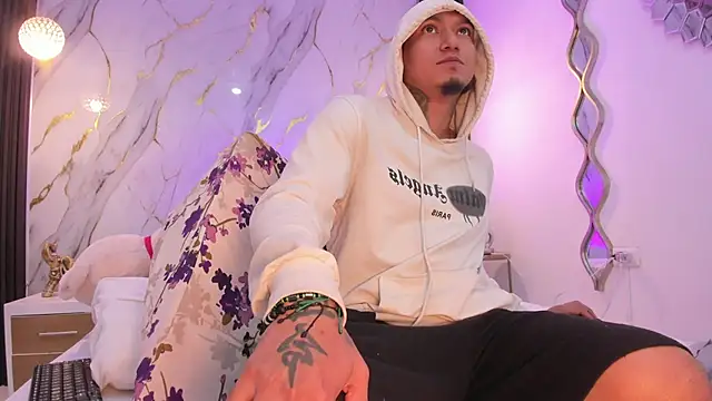 _cannabitch 网络视讯表演