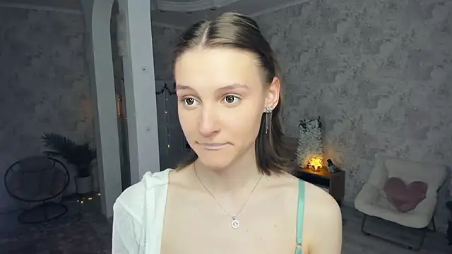 LianneBynon: вебкам-шоу