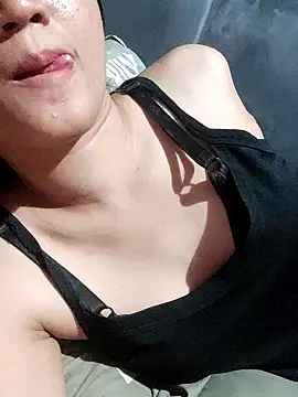 Rayya_ayy 现场XXX聊天