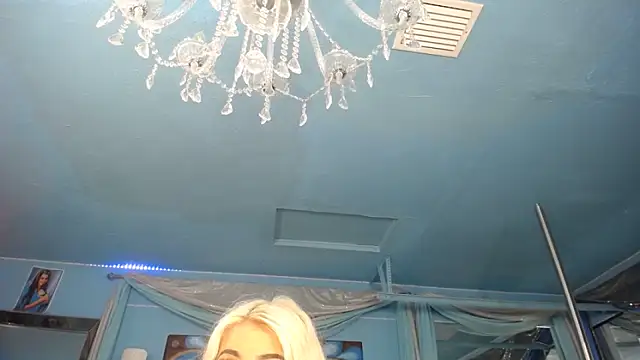 ADRIANNA_FOX Obrolan Langsung XXX