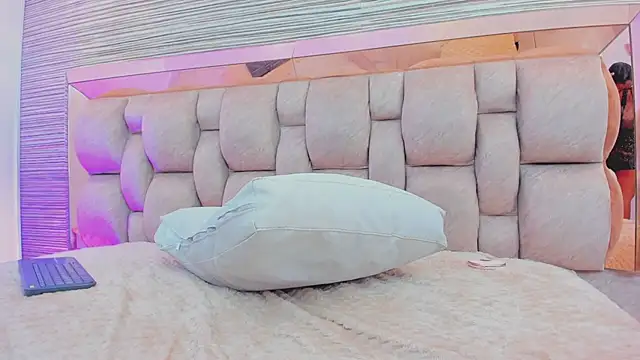 Živý XXX chat ashanti_shull