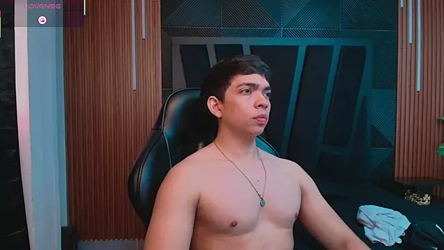 Julian_Mercier Pertunjukan Webcam