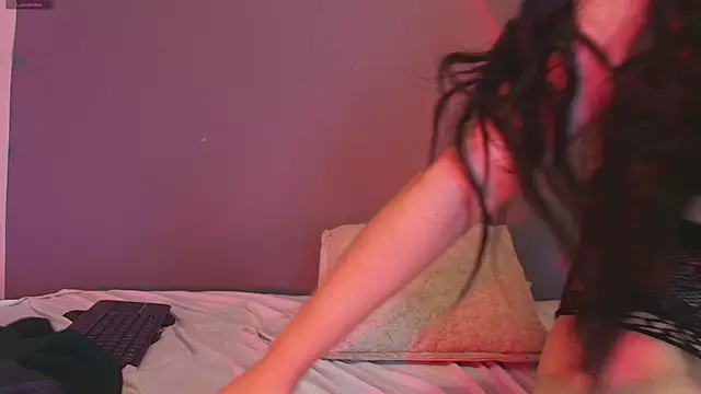 Chat +18 de adara_johnson__ ao vivo