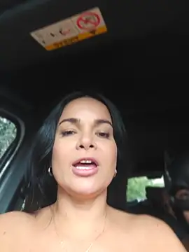 CataleyaRusso's Webcam Show