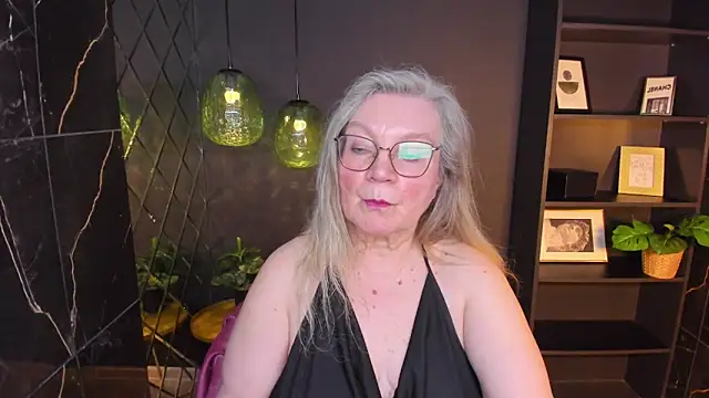 Chat +18 de NataliMellow ao vivo