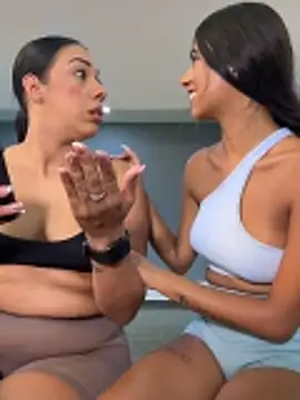 SAMY_AND_ARI Live XXX Chat