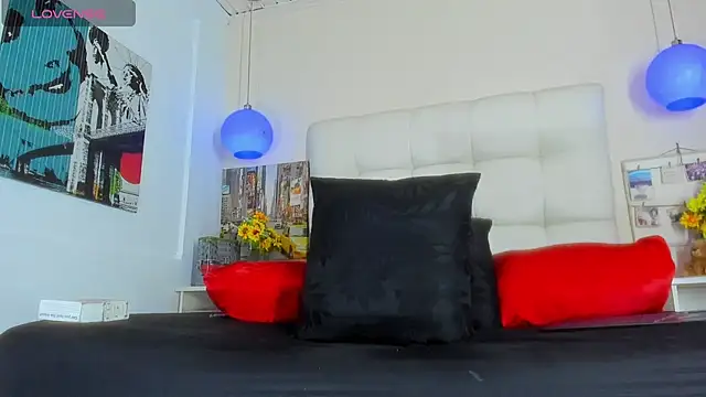 steffanxxll Adlı Modelin Canlı XXX Sohbeti