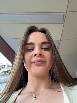KristiRich Adlı Modelin Canlı XXX Sohbeti