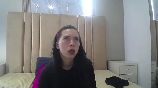 Chatroom XXX en direct de kimberlypink_