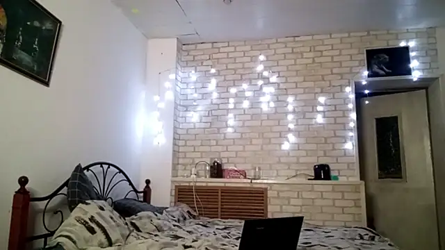 SirenFrost Live XXX-Chat