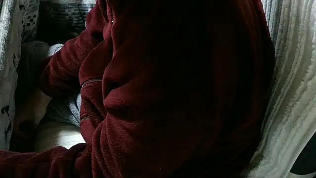 cinnabar_red 在線直播表演