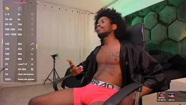 XXX chat uživo modela AllexJacob
