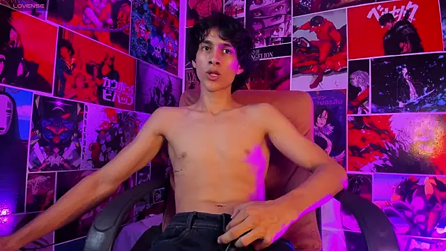 Chat +18 de Cheys_Mast ao vivo