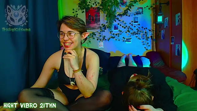 TrickyKitsune's Webcam Show