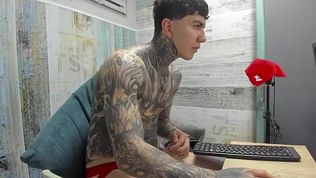 Gury_tattoo 现场XXX聊天