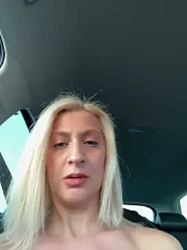 دردشة HOTLadyluna الجنسية المباشرة