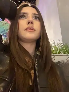 AnitaFly Adlı Modelin Canlı XXX Sohbeti