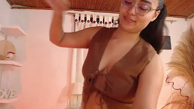 _Kim__M – Naživo XXX chat