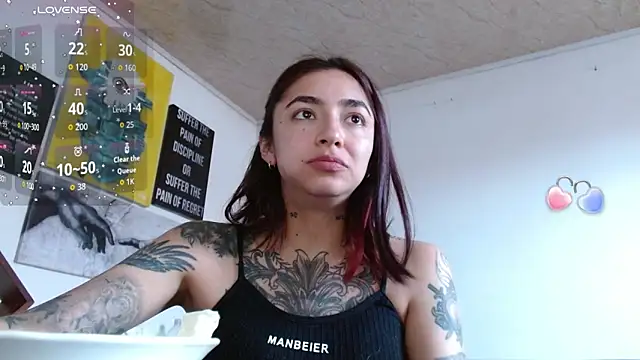ZoeBakers_'s Live XXX Chat