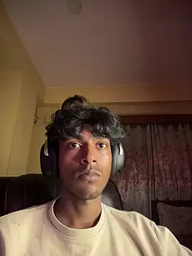 thecatfishh 现场XXX聊天