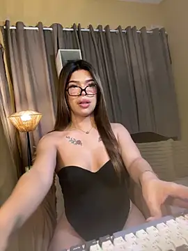 Czat XXX na żywo – Nyxie_luxx