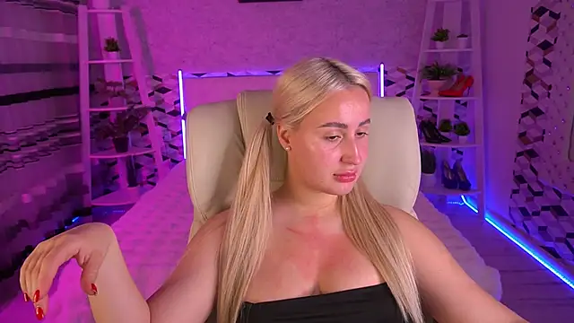 LiaBrazzerr's Live XXX Chat