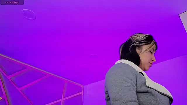 Chatroom XXX en direct de Dahiana_Dmour_