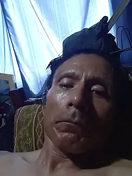 Show de Miguelangelleon16 na webcam