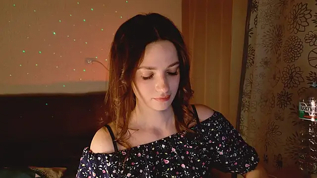 دردشة KiraVair الجنسية المباشرة