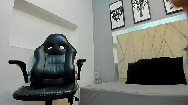 adams_bobby লাইভ XXX চ্যাট