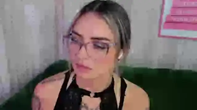 zarcasutra_t's Live XXX Chat