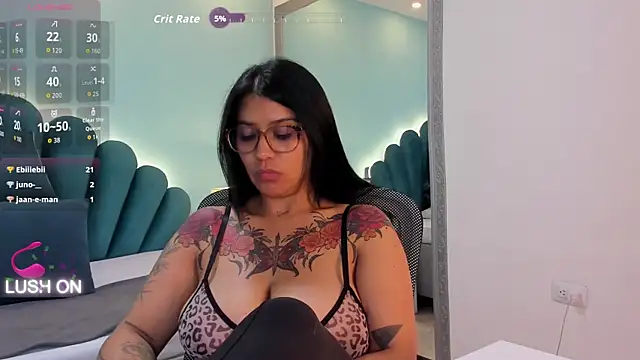 sharlott18's Live XXX Chat