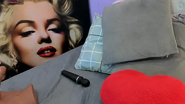 Charlotte11-11 Live XXX-chat