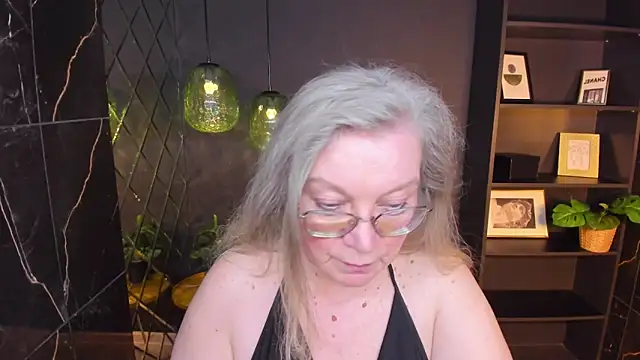NataliMellow's Webcam Show