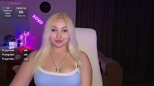 adrelaxina's Live XXX Chat