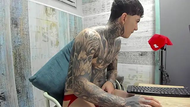 Gury_tattoo's Live XXX Chat