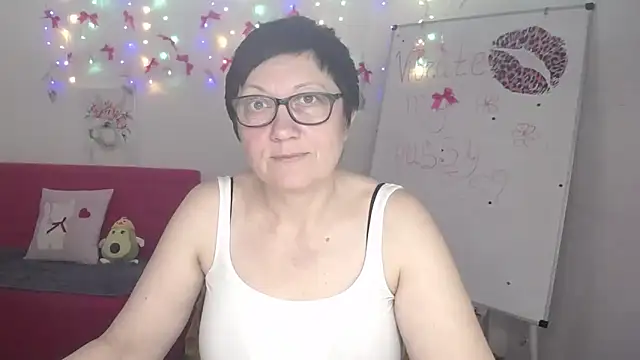 EmilyL0ve Live XXX-Chat