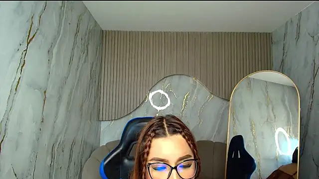martina1_r's Live XXX Chat