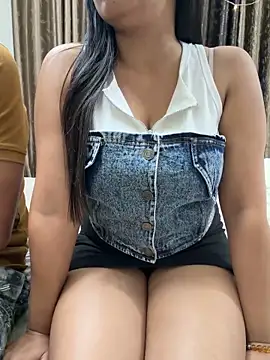 vickyandtania Webcamshow