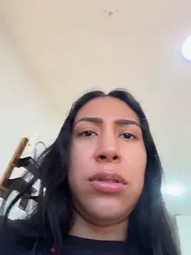 pregnant_sofii18 Adlı Modelin Canlı XXX Sohbeti