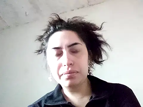 darkgodessone: διαδικτυακό σόου στην κάμερα