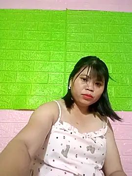 Xuka_lyss élő XXX-chatje