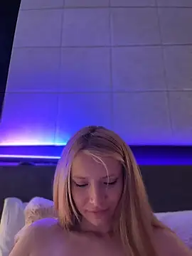 AnastasiaAniess' Live XXX Chat