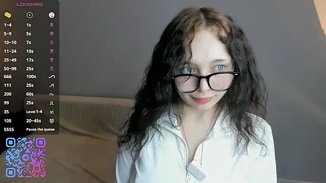 HannaHayles' Webcam Show