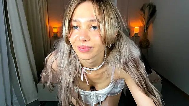 LuluAlis Live XXX-chat