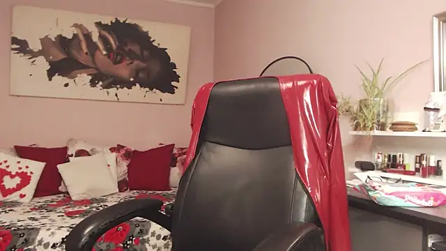 LaylaMilf's Live XXX Chat