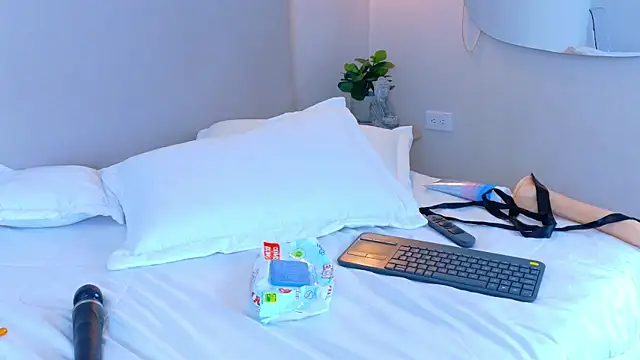 VioletBloomm Chat XXX in diretta