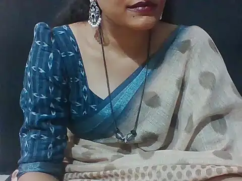 Chat +18 de Thilothama_Vaishu ao vivo